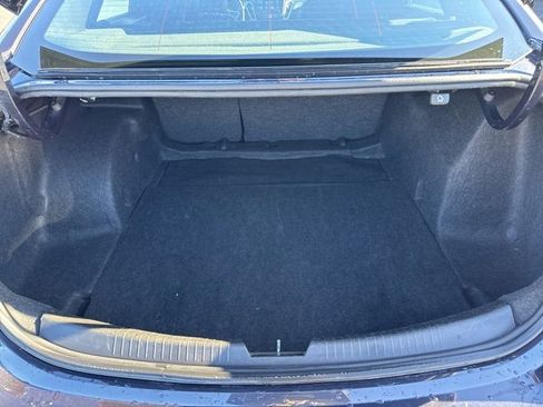 Used 2023 Chevrolet Malibu LT image 11