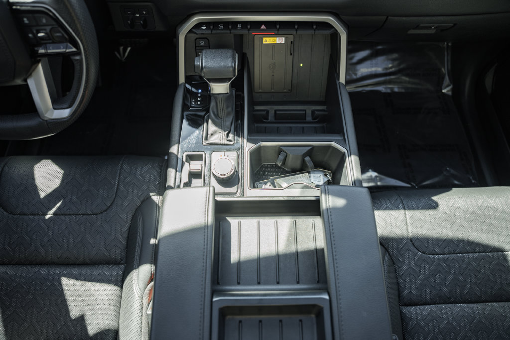 Used 2023 Toyota Tundra Limited AWD/4WD image 26
