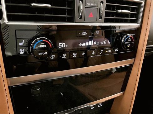 Used 2024 INFINITI QX80 Sensory w/ Cargo Package image 28