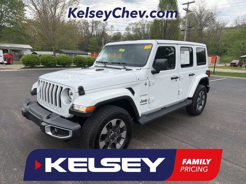 Used 2022 Jeep Wrangler Unlimited Sahara image 1