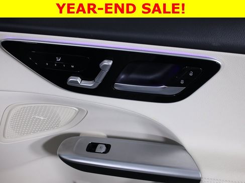 Used 2025 Mercedes-Benz C 300 4MATIC Sedan image 51