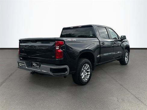 Used 2022 Chevrolet Silverado 1500 LT image 7
