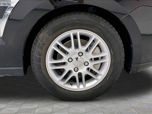 Used 2008 Ford Focus SE FWD image 32