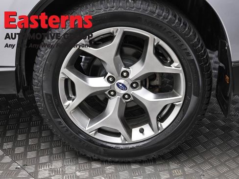 Used 2017 Subaru Forester 2.5i Touring w/ Popular Package #2 AWD/4WD image 8