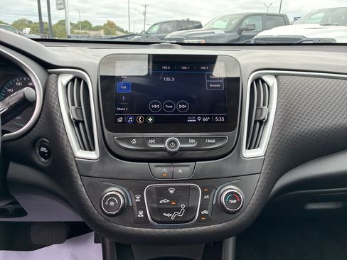 Used 2023 Chevrolet Malibu LS image 16