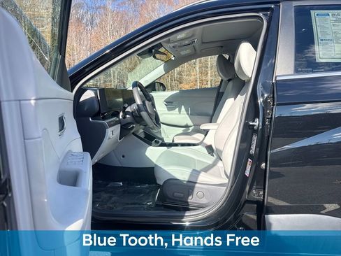 Used 2024 Hyundai Kona Limited image 13