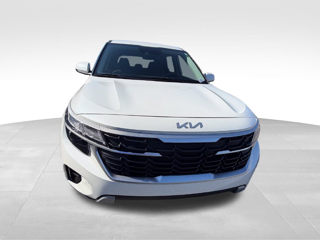 Used 2024 Kia Seltos LX AWD/4WD image 9