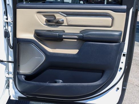 Used 2019 RAM 1500 Limited AWD/4WD image 11