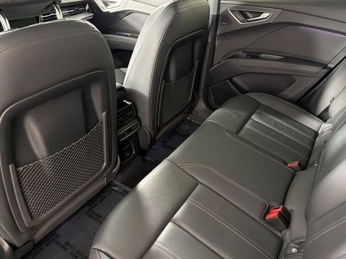 Used 2023 Audi Q4 e-tron Premium Plus w/ Premium Plus RWD image 11