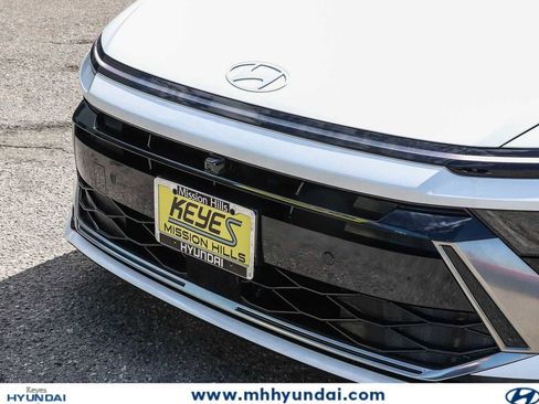 New 2026 Hyundai Sonata Limited FWD image 8