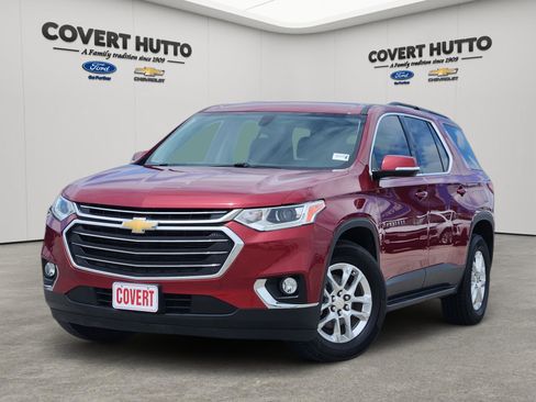 Used 2019 Chevrolet Traverse LT FWD image 1