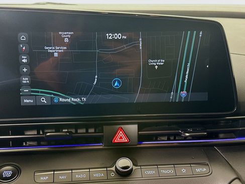 Certified 2025 Hyundai Elantra SEL FWD image 13