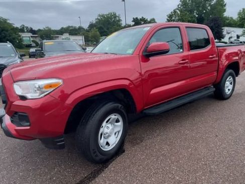 Certified 2023 Toyota Tacoma SR AWD/4WD image 6