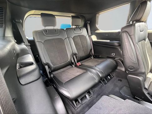 Used 2025 Jeep Grand Cherokee L Altitude AWD/4WD image 32