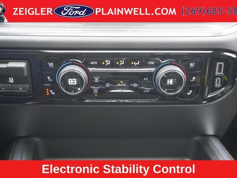 Used 2024 Chevrolet Silverado 2500 High Country AWD/4WD image 8
