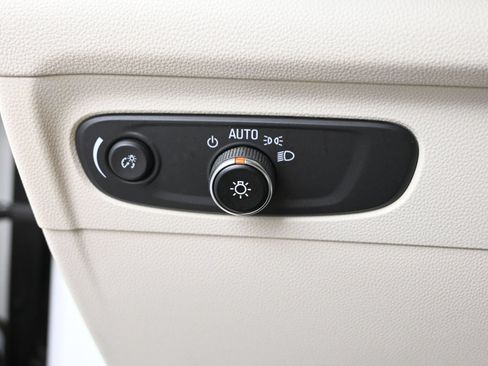 Used 2021 Buick Envision Preferred FWD image 12