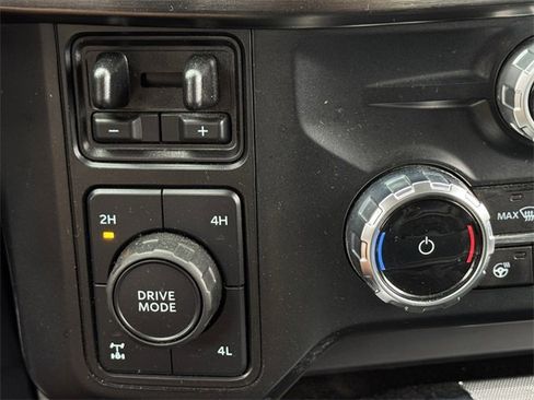 Used 2023 Ford F250 Lariat w/ Sport Appearance Package image 20