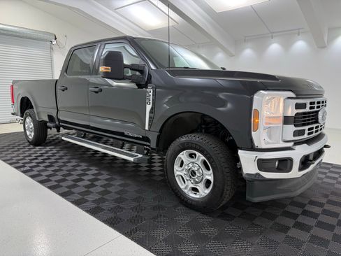 Used 2025 Ford F250 XLT AWD/4WD image 1