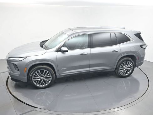 Used 2025 Buick Enclave Avenir w/ Super Cruise Package AWD/4WD image 29