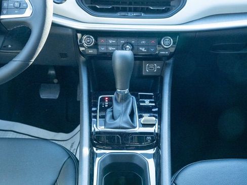 New 2026 Jeep Compass Limited w/ Sun, Sound & Navigation Group image 32