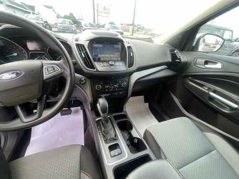 Used 2019 Ford Escape SE FWD image 35