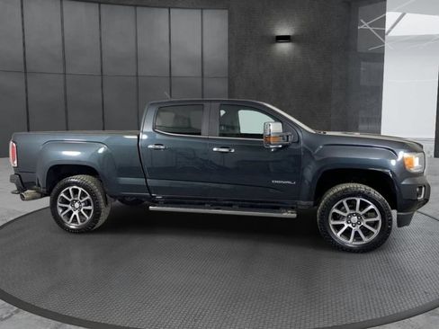 Used 2017 GMC Canyon Denali AWD/4WD image 3