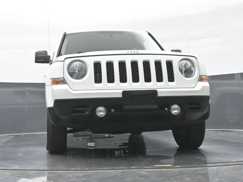 Used 2016 Jeep Patriot Sport AWD/4WD image 38