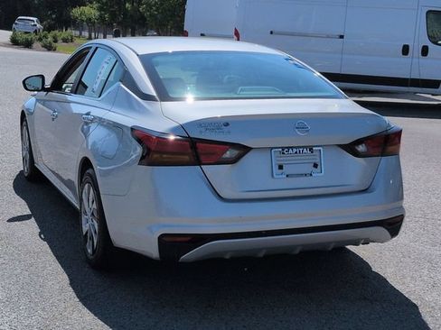 Used 2022 Nissan Altima 2.5 S FWD image 5