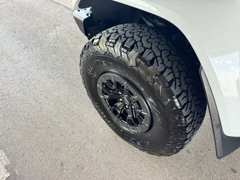 Used 2024 Ford Bronco Raptor AWD/4WD image 33