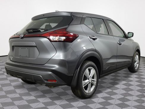 New 2025 Nissan Kicks Play S image 3