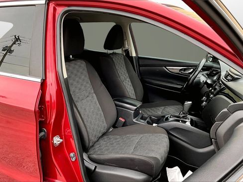 Used 2022 Nissan Rogue Sport SV image 7