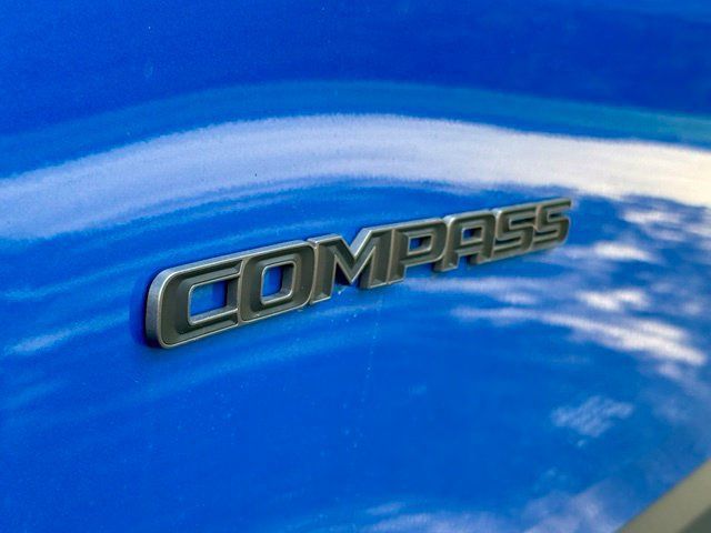 Used 2026 Jeep Compass Latitude AWD/4WD image 15