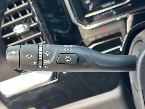 Certified 2023 GMC Sierra 1500 Elevation w/ LPO, Elevation Black Package image 17