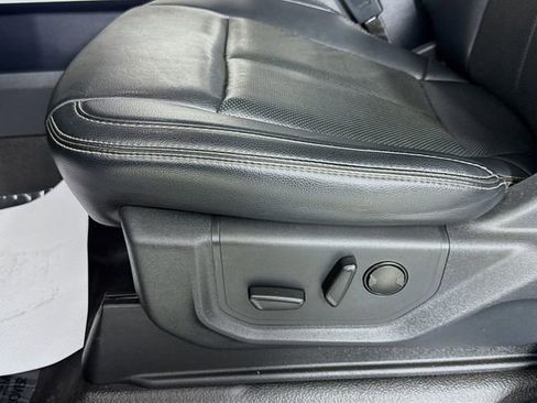 Certified 2022 Ford F250 Lariat w/ Chrome Package image 19