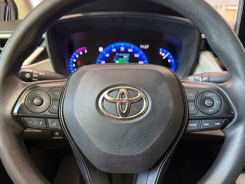 Used 2022 Toyota Corolla LE FWD image 23