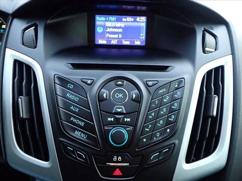 Used 2013 Ford Focus SE w/ Super Fuel Economy (SFE) Pkg image 14