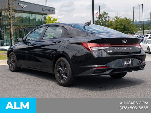 Used 2023 Hyundai Elantra SEL FWD image 7