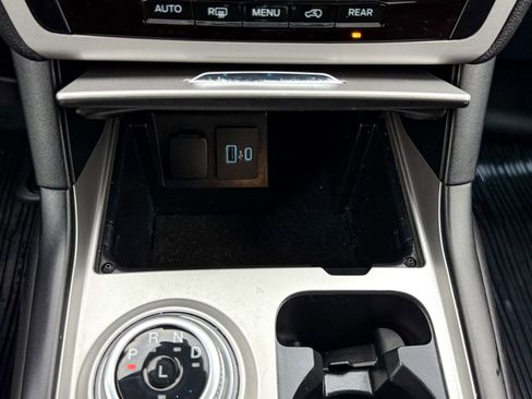 Certified 2023 Ford Explorer XLT image 29