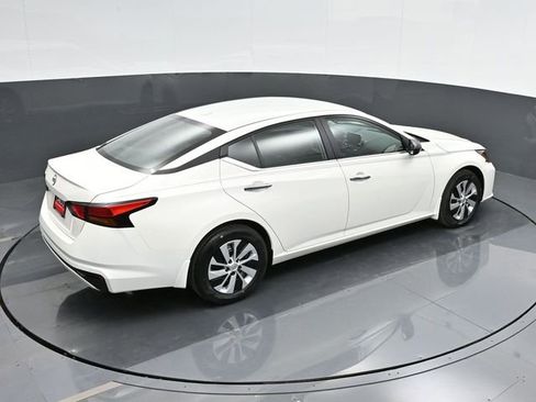 Used 2025 Nissan Altima 2.5 S image 28