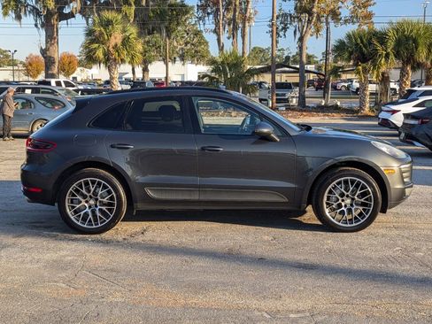 Used 2017 Porsche Macan S image 8