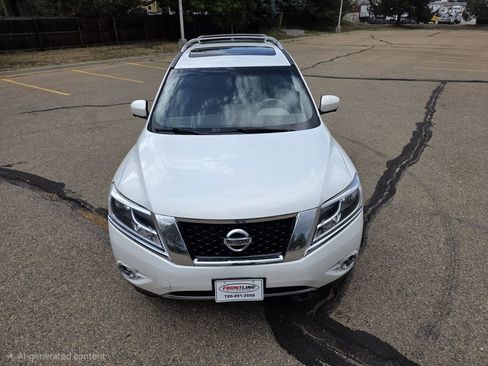 Used 2014 Nissan Pathfinder Platinum w/ Platinum Premium Package FWD image 12
