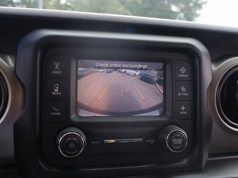 Used 2020 Jeep Wrangler Unlimited Sport S image 22