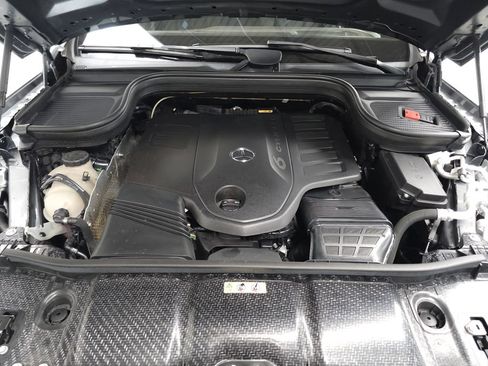 Used 2024 Mercedes-Benz GLS 450 4MATIC image 38