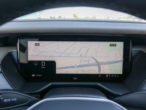 New 2026 GMC Acadia Elevation image 21