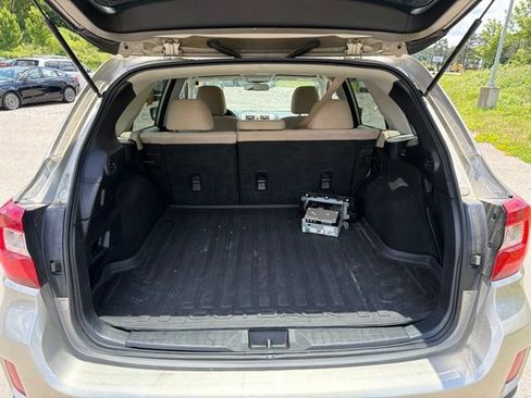 Used 2016 Subaru Outback 2.5i Premium AWD/4WD image 12
