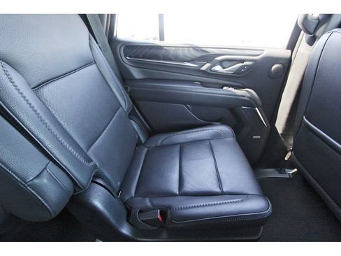 Used 2024 GMC Yukon Denali RWD image 11