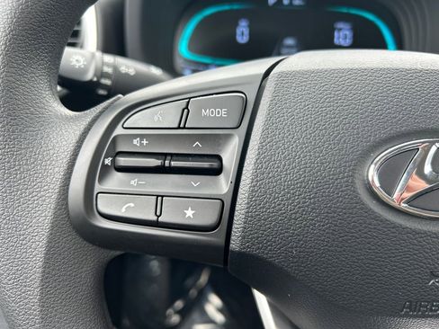 Used 2026 Hyundai Venue SE image 8