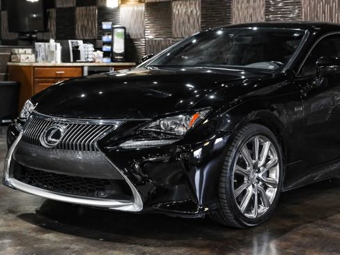 Used 2016 Lexus RC 200t image 7