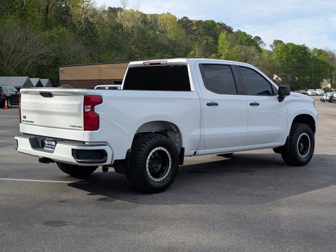 Used 2023 Chevrolet Silverado 1500 Custom image 9