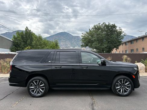 Certified 2023 Cadillac Escalade ESV Sport AWD/4WD image 2